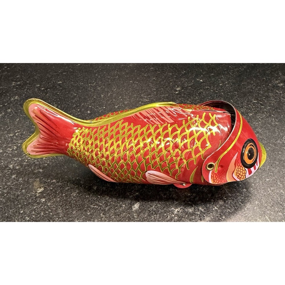 Vintage Red Fish Tin Toy Wind-Up Kids Toy - Decorative Collectible